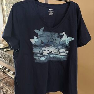 La Jolla,  CA navy cotton/poly t- shirt❣️